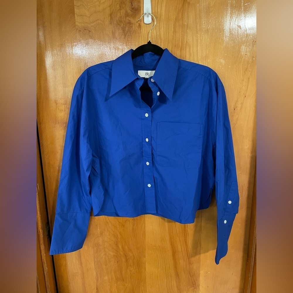 Banana Republic The Boxy Crop Shirt in Horizon Line Blue - Picture 2 of 10